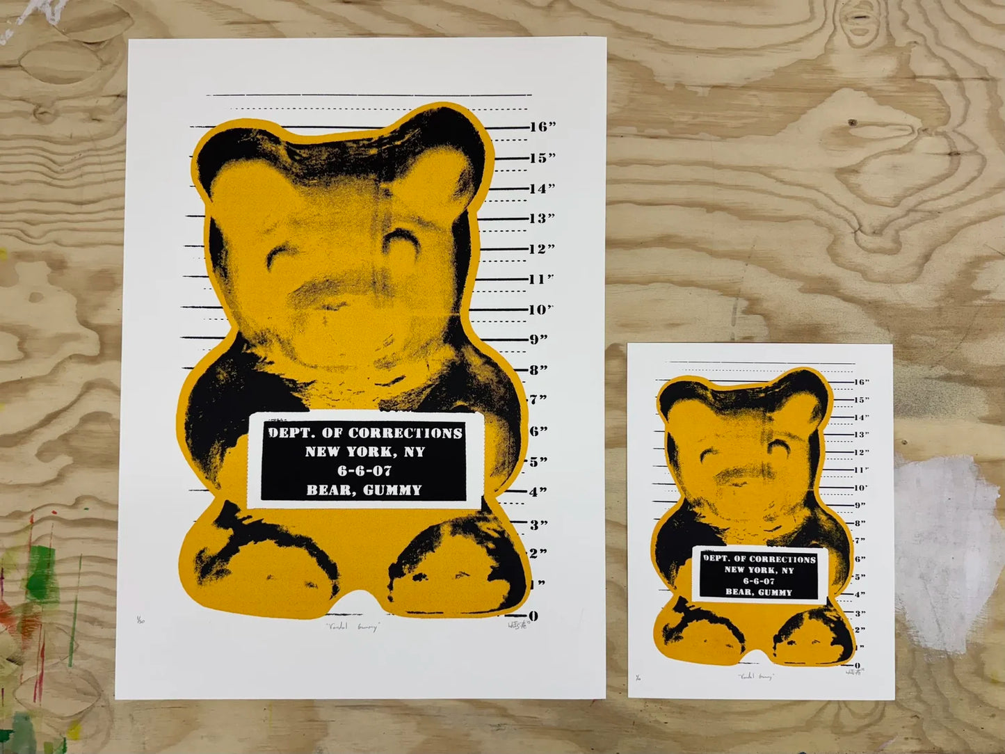 "VANDAL GUMMY" HONEY BROWN SILKSCREEN 12"X16"